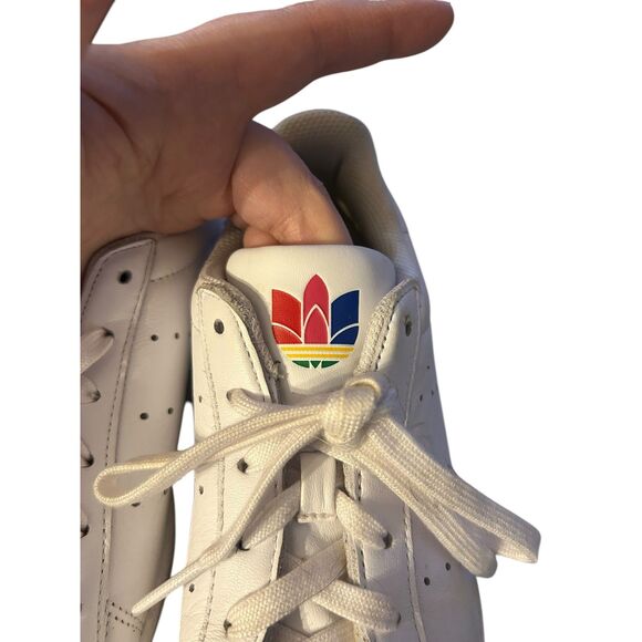 Boys Adidas Superstar Pure Cloud White Size 5.5 (equivalent to women's 7.5) - Picture 6 of 9